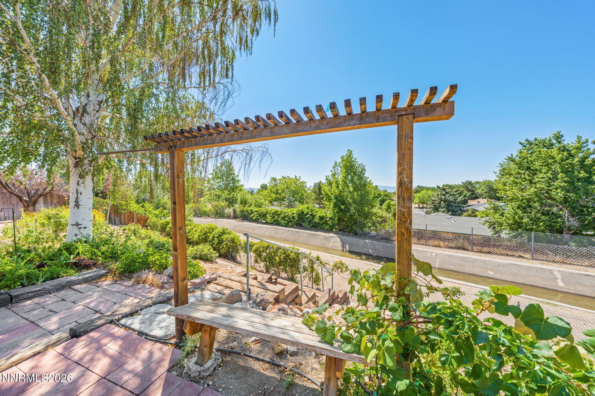 2230 King Edward Drive