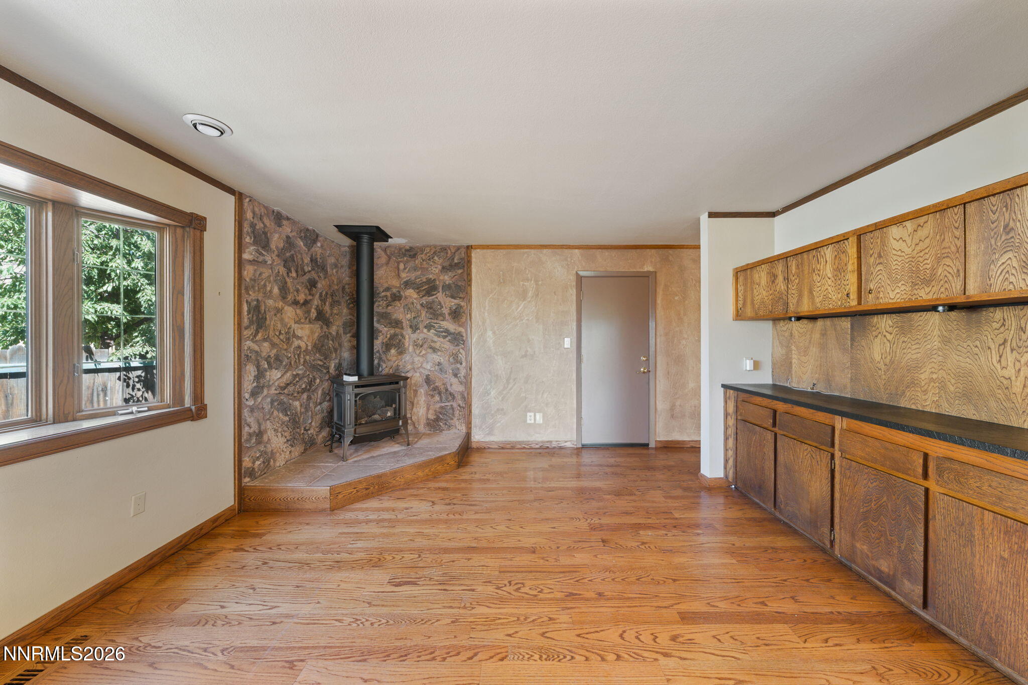 2230 King Edward Drive