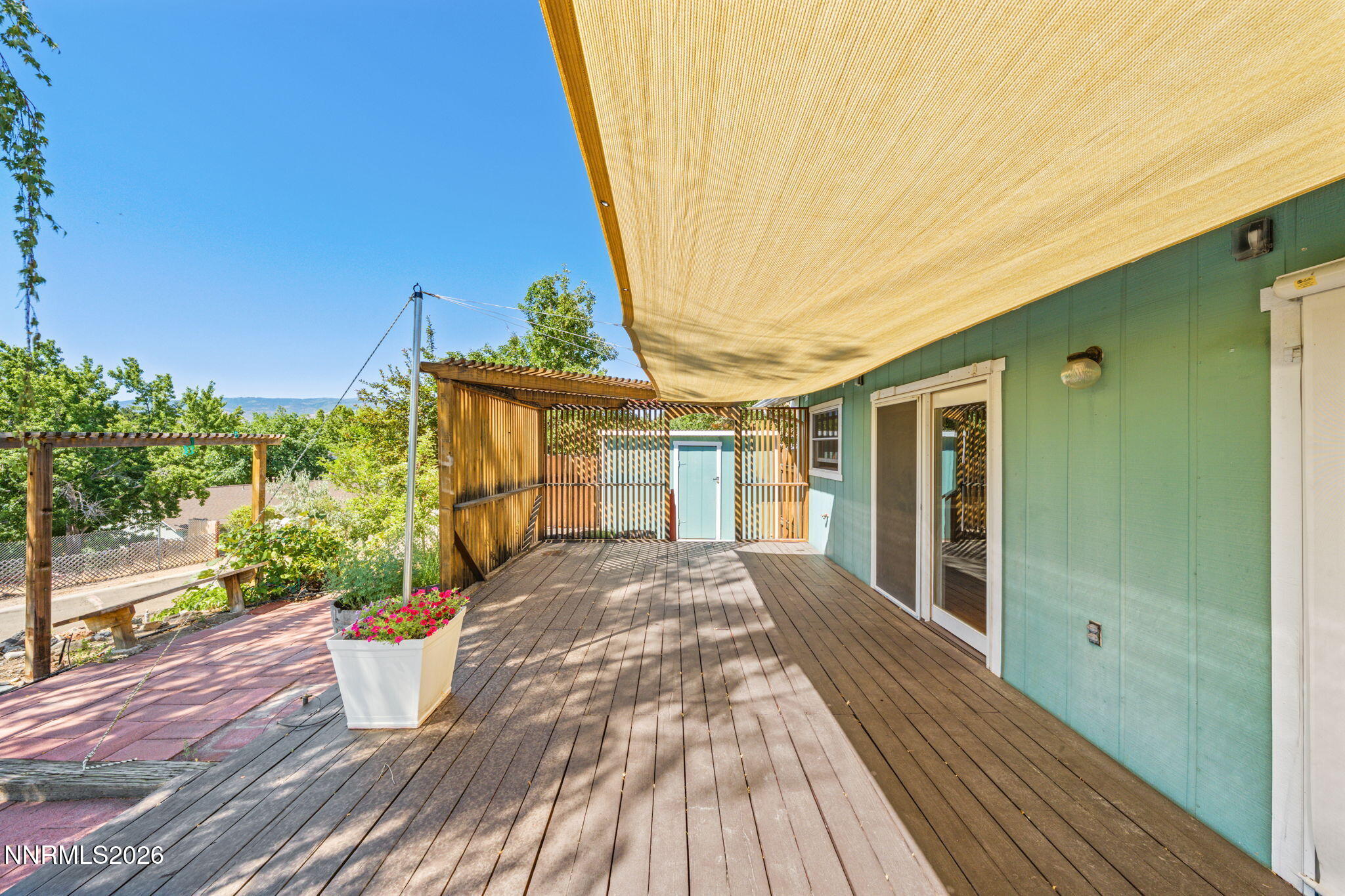 2230 King Edward Drive