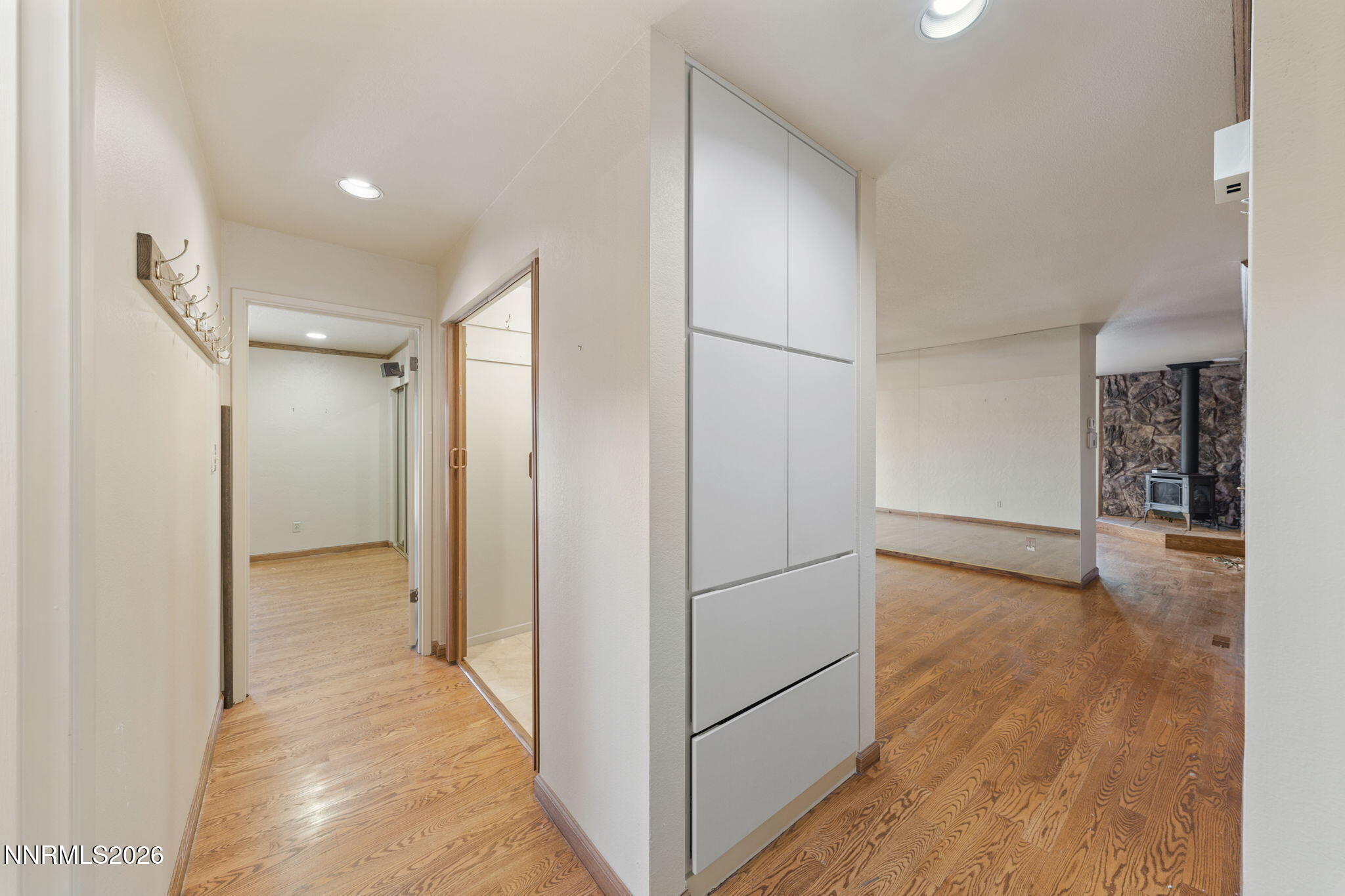 2230 King Edward Drive