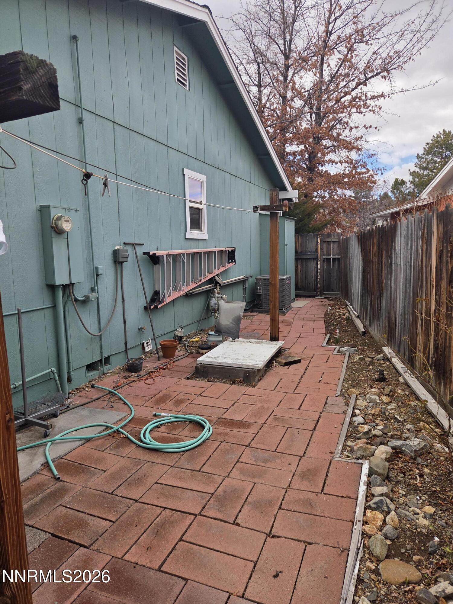 2230 King Edward Drive