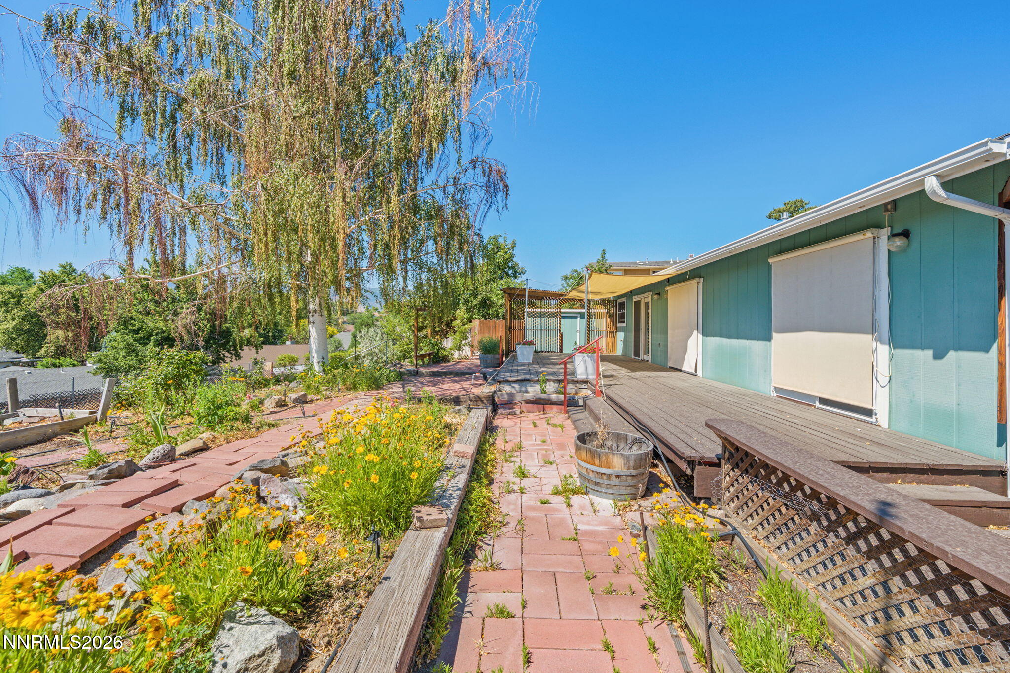 2230 King Edward Drive