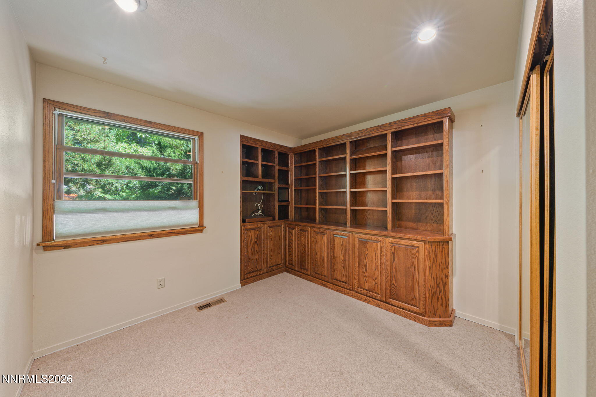 2230 King Edward Drive