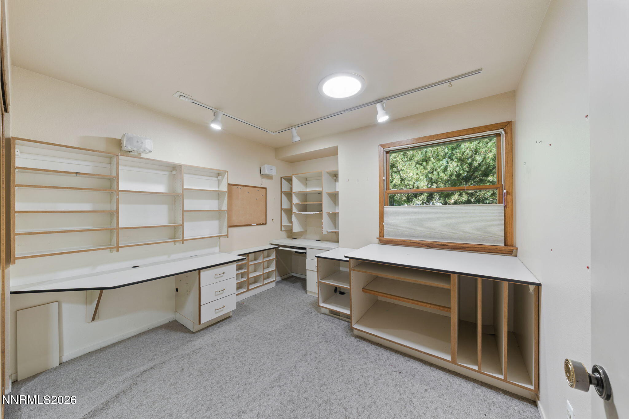 2230 King Edward Drive