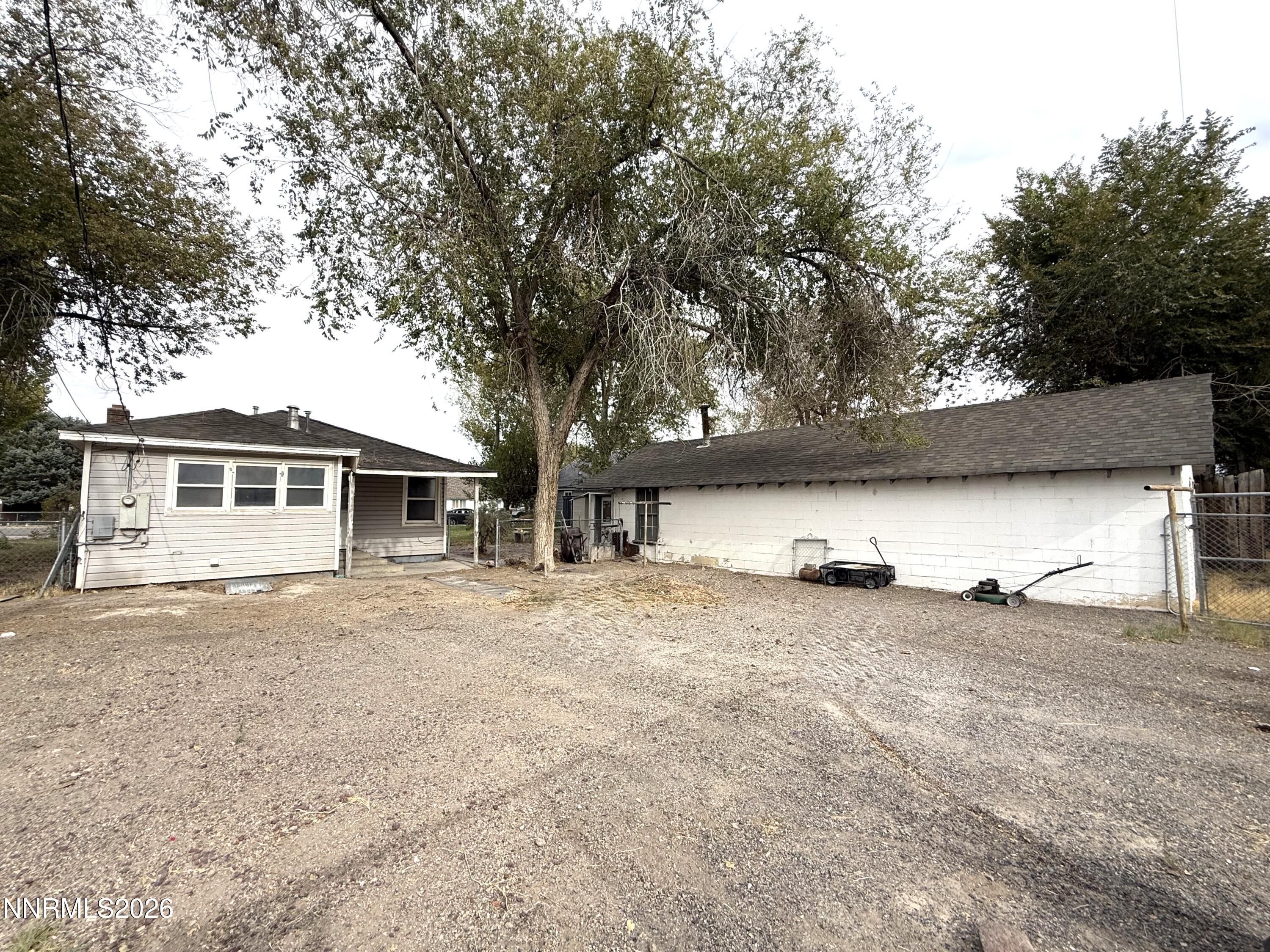 260 W 2nd Street