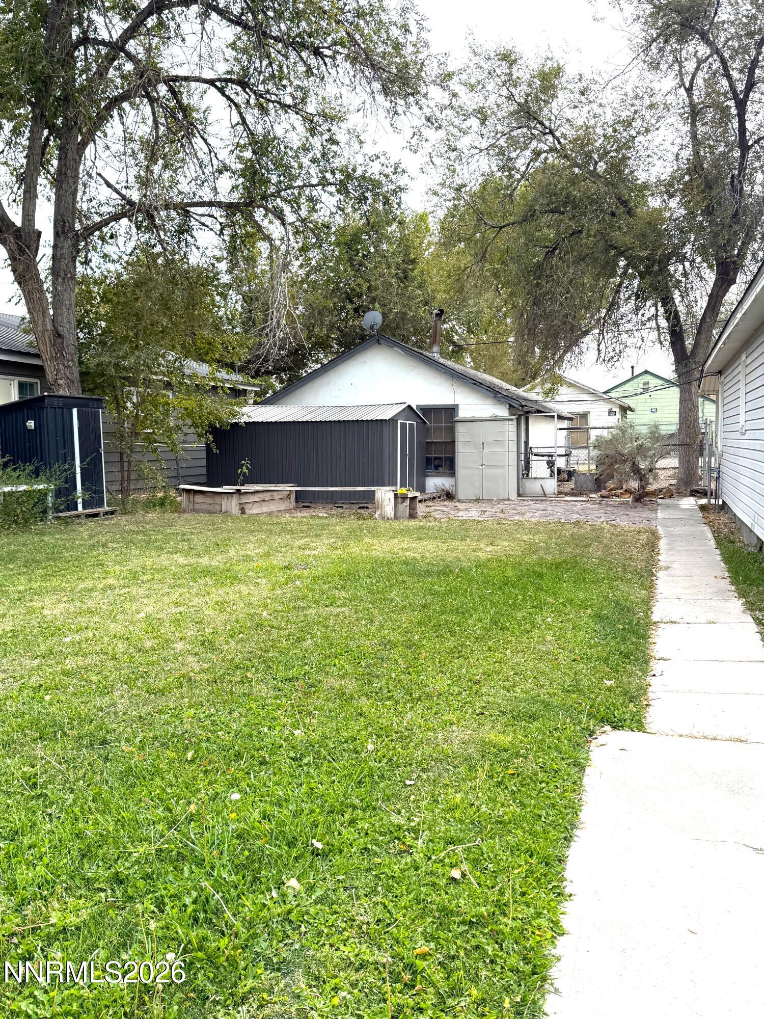 260 W 2nd Street