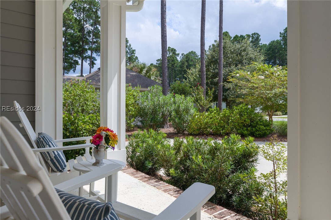 32 Driftwood Court W