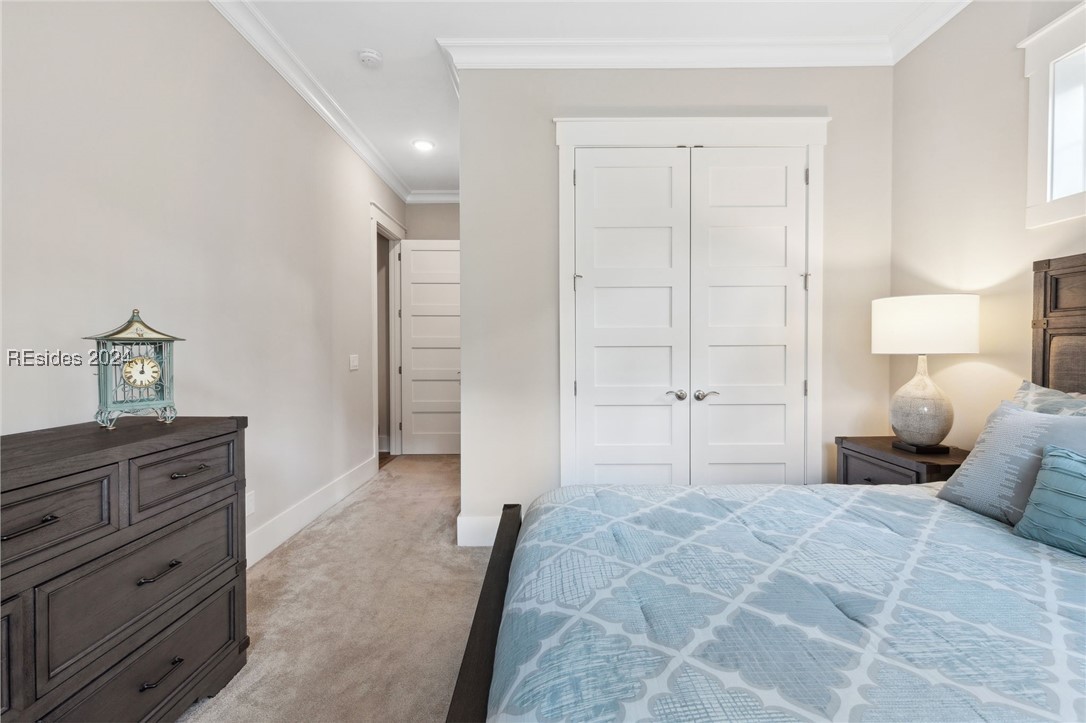 32 Driftwood Court W