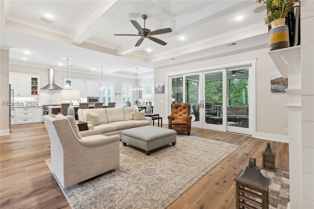 32 Driftwood Court W