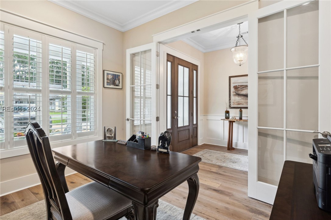 32 Driftwood Court W