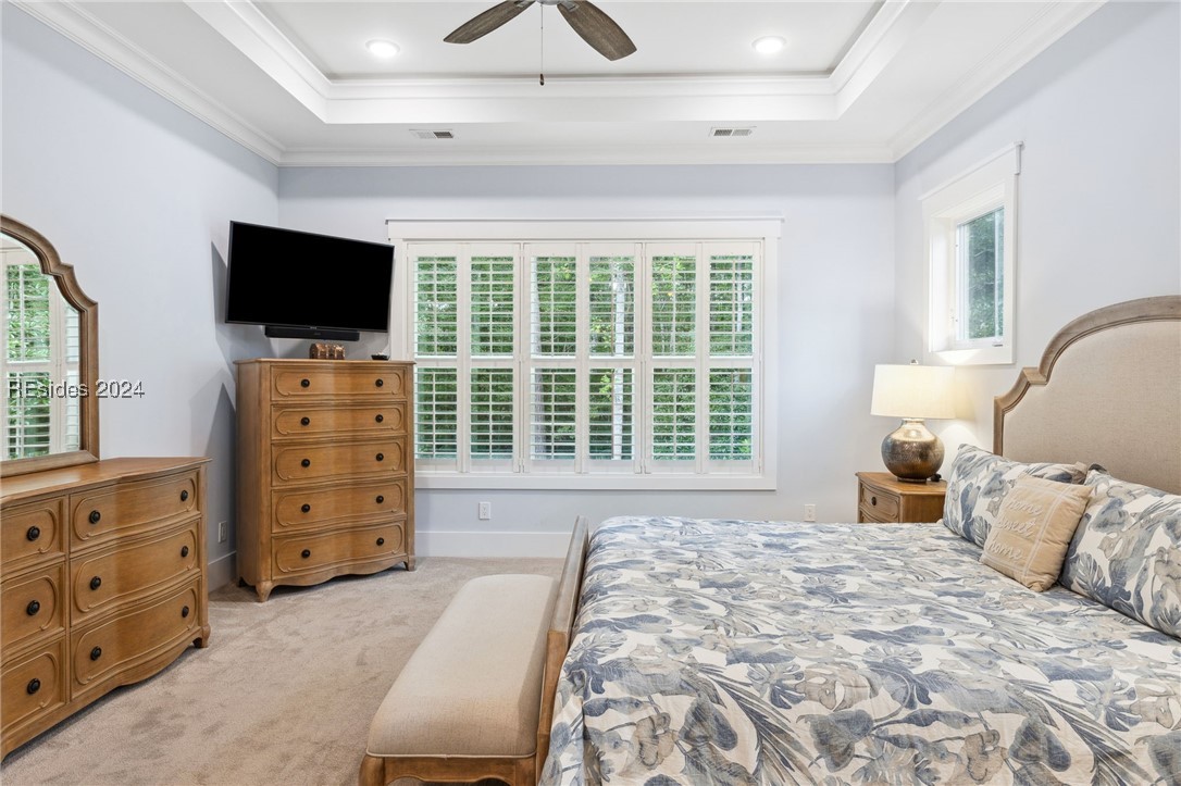 32 Driftwood Court W