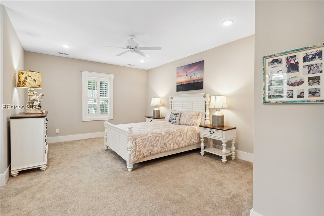 32 Driftwood Court W