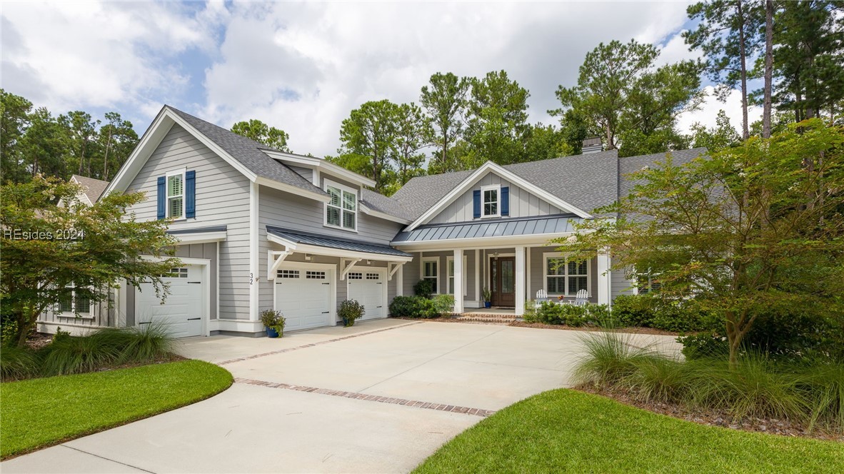 32 Driftwood Court W