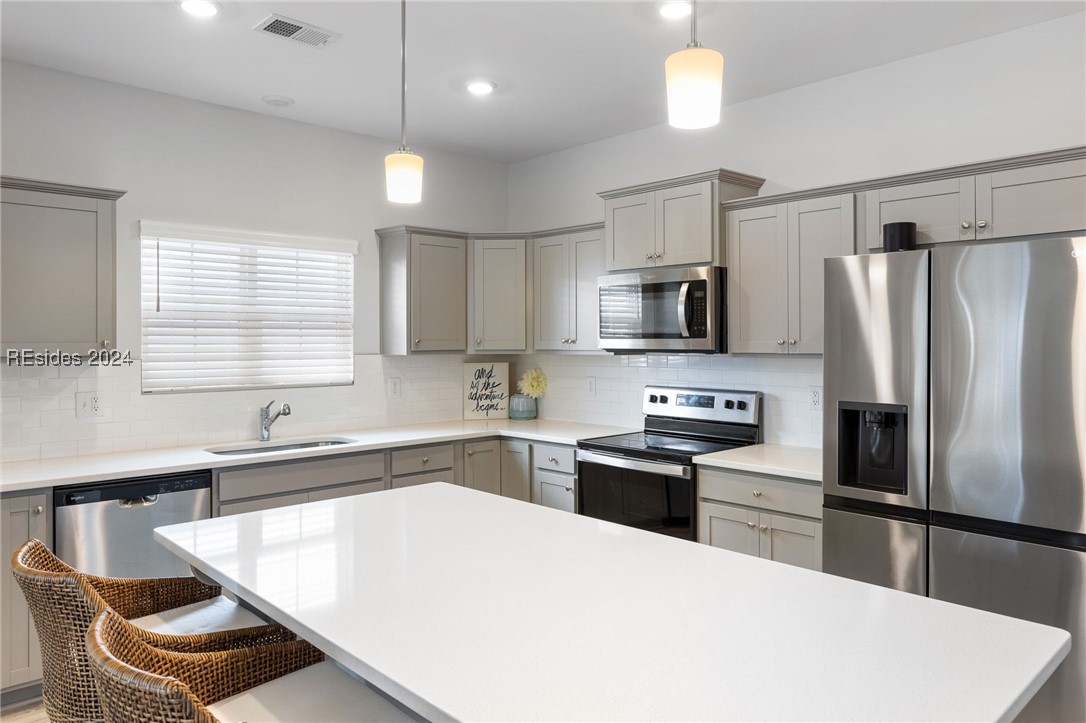 22 Whispering Oaks Circle