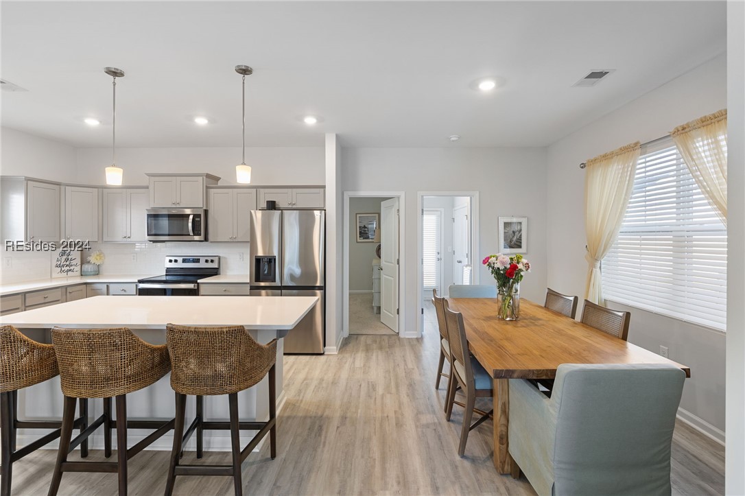 22 Whispering Oaks Circle