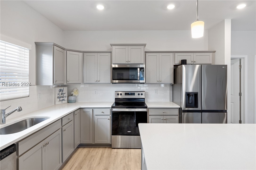 22 Whispering Oaks Circle