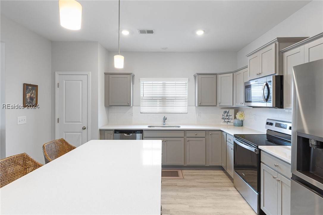 22 Whispering Oaks Circle