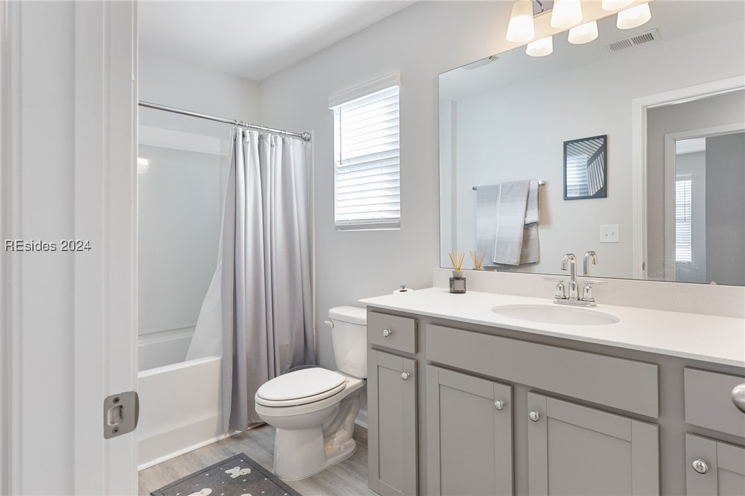 22 Whispering Oaks Circle