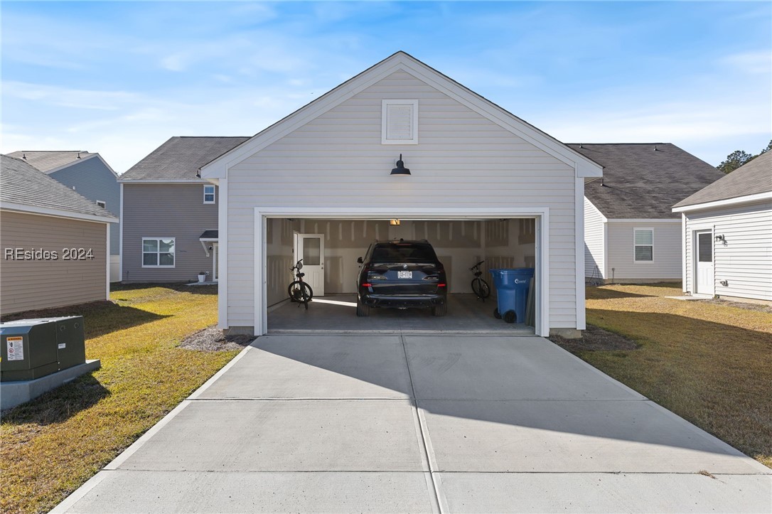 22 Whispering Oaks Circle