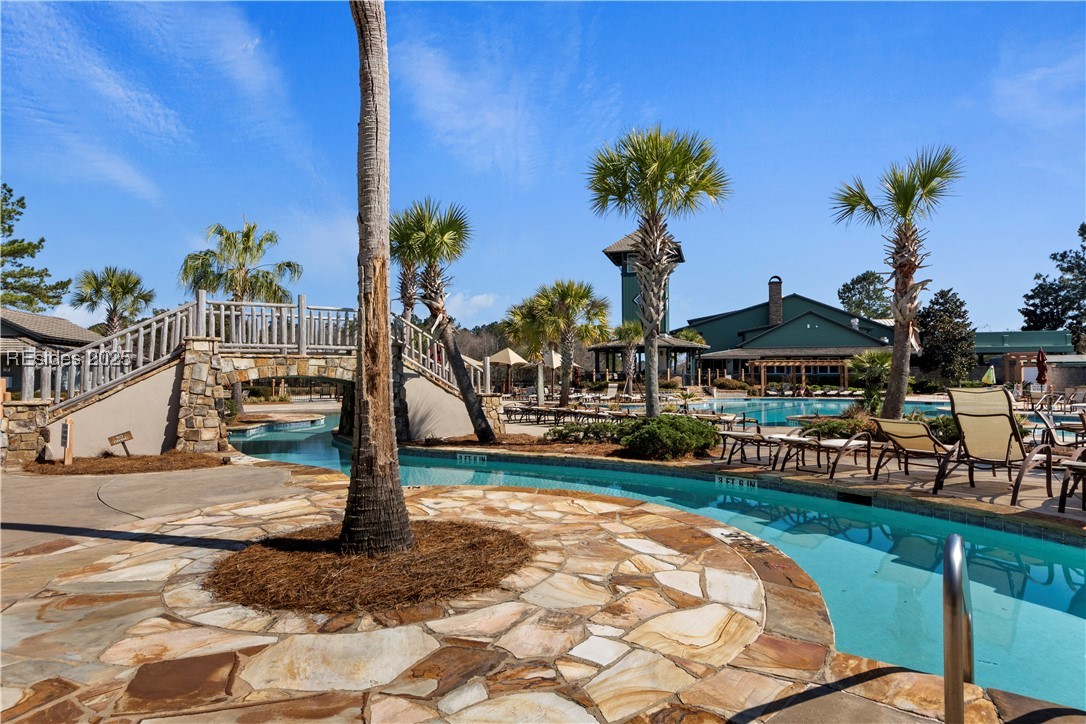 9 Driftwood Court