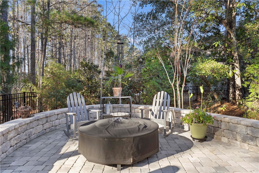 9 Driftwood Court