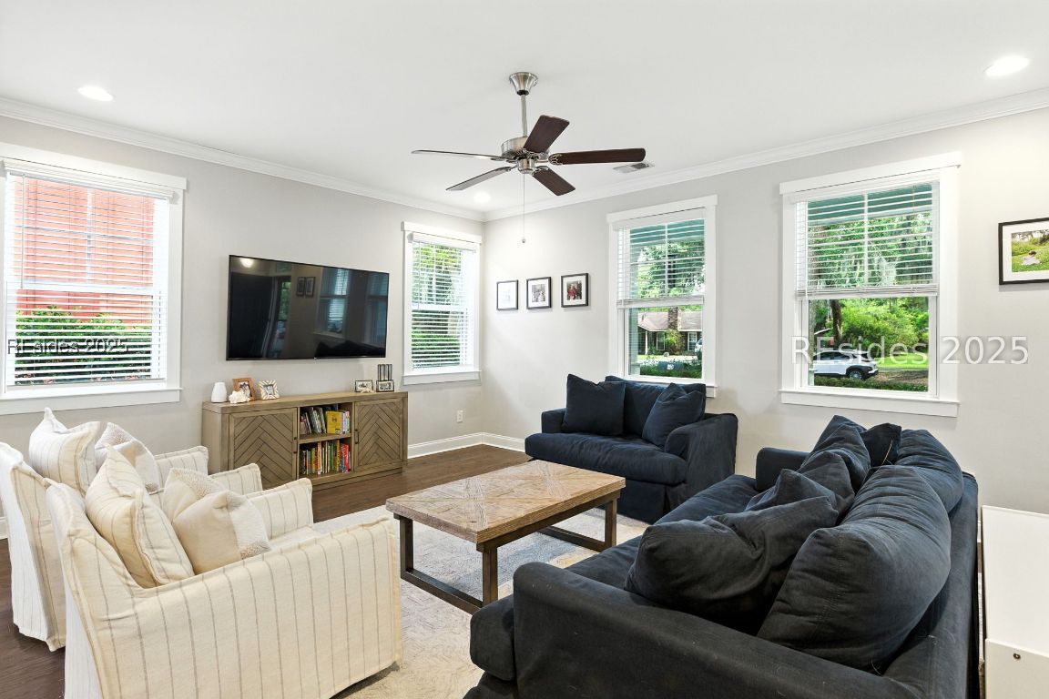 2015 Ashwood Circle