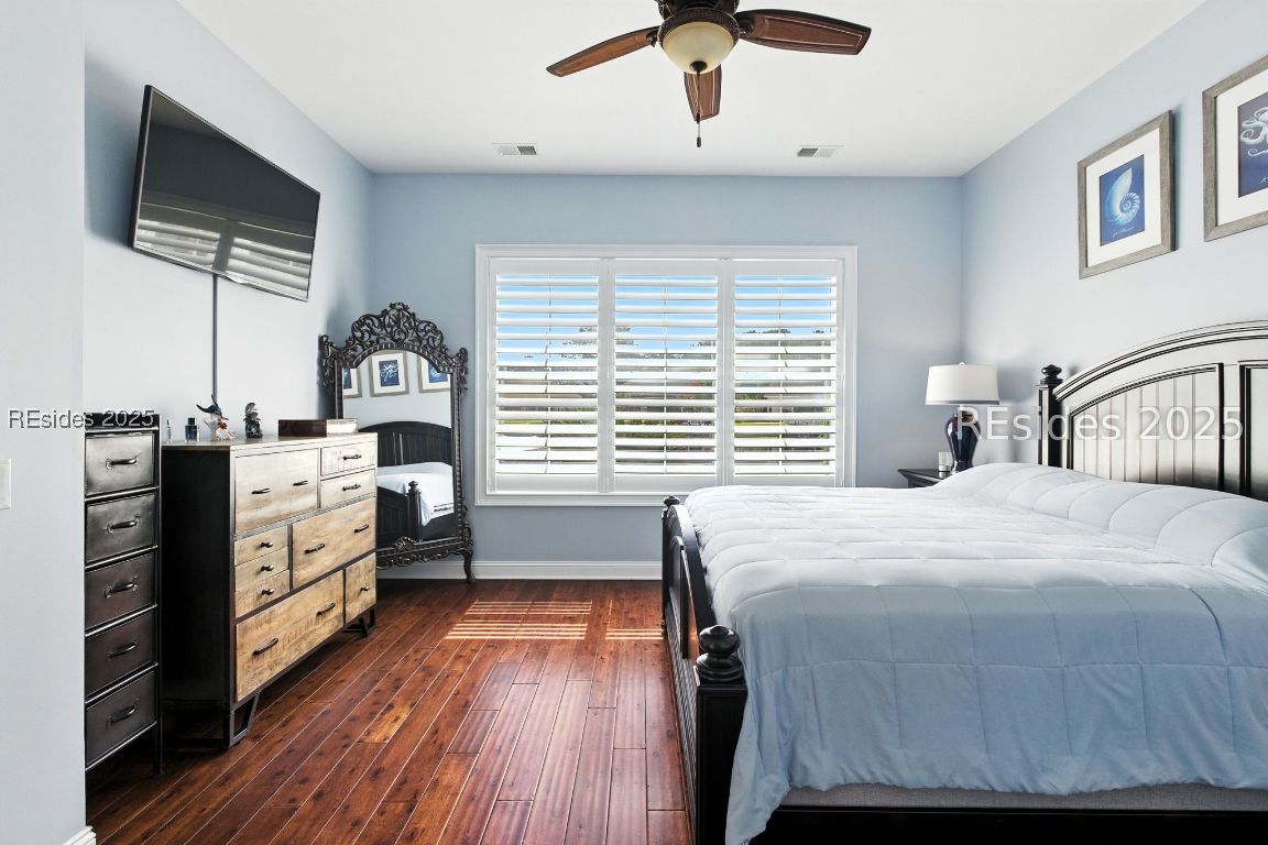 10 Lakewood Court
