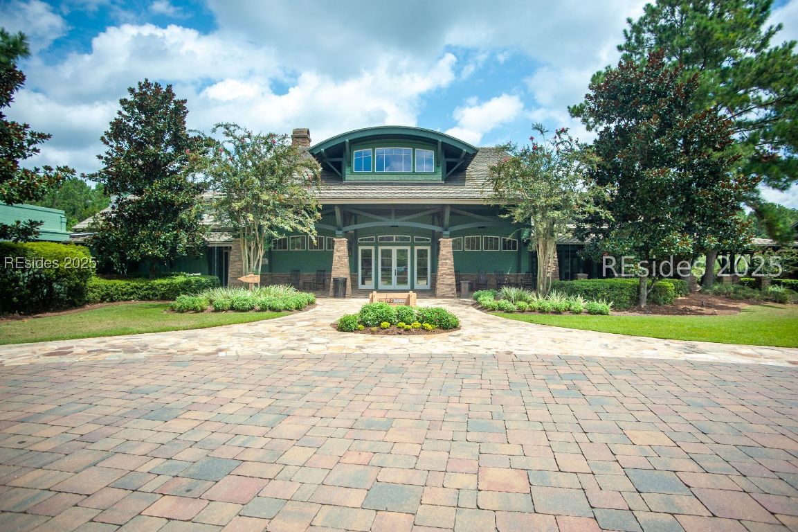 10 Lakewood Court