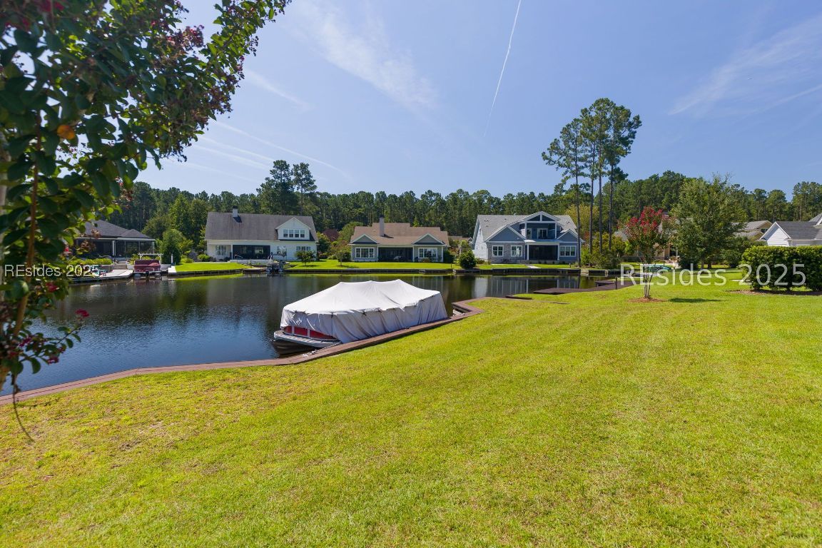 10 Lakewood Court