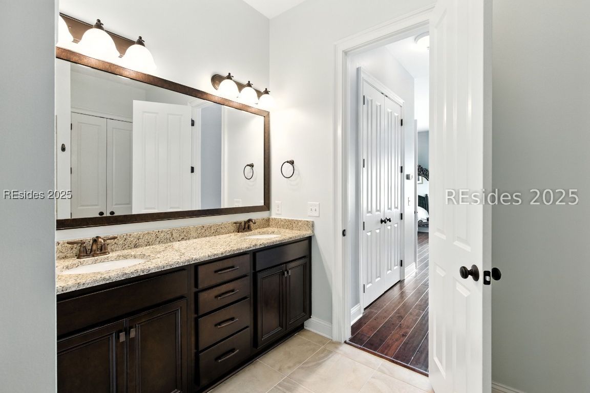 10 Lakewood Court