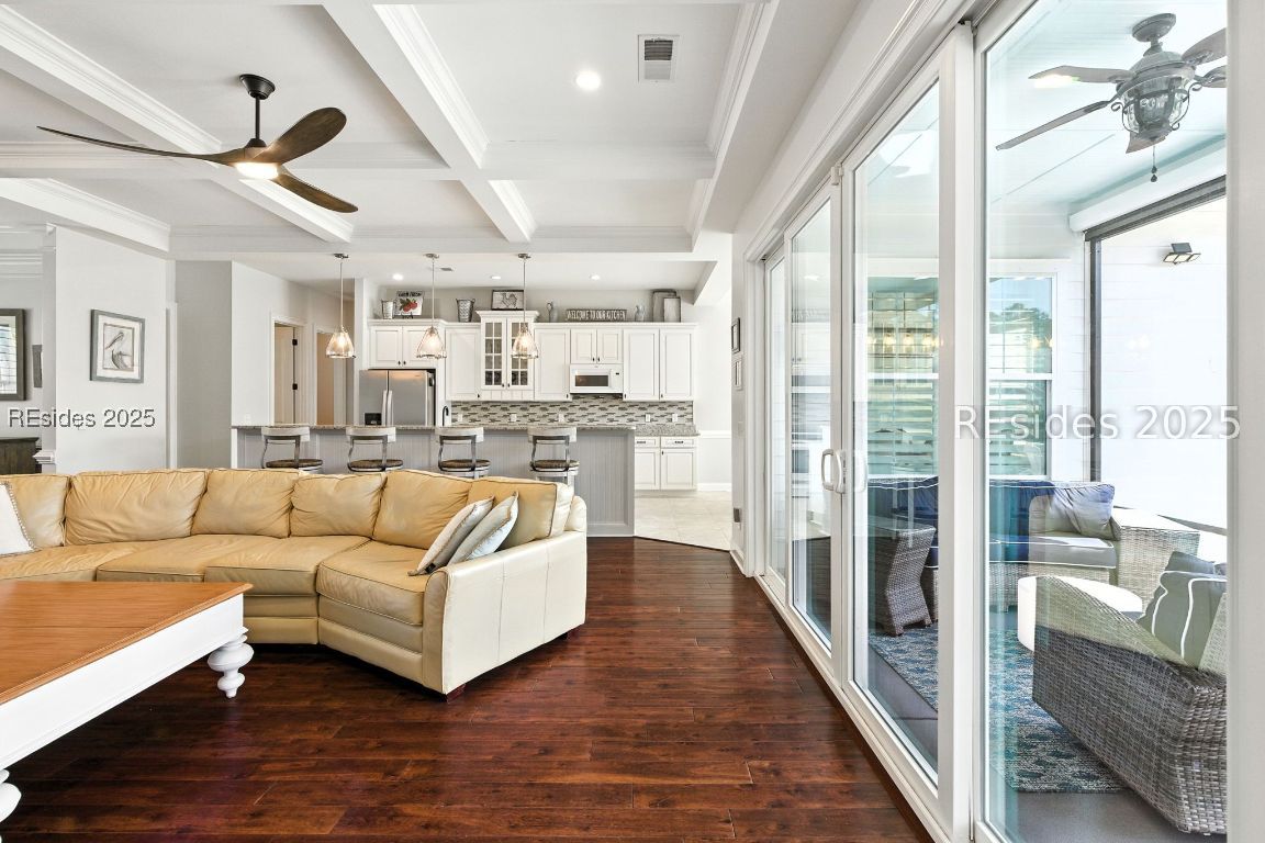 10 Lakewood Court