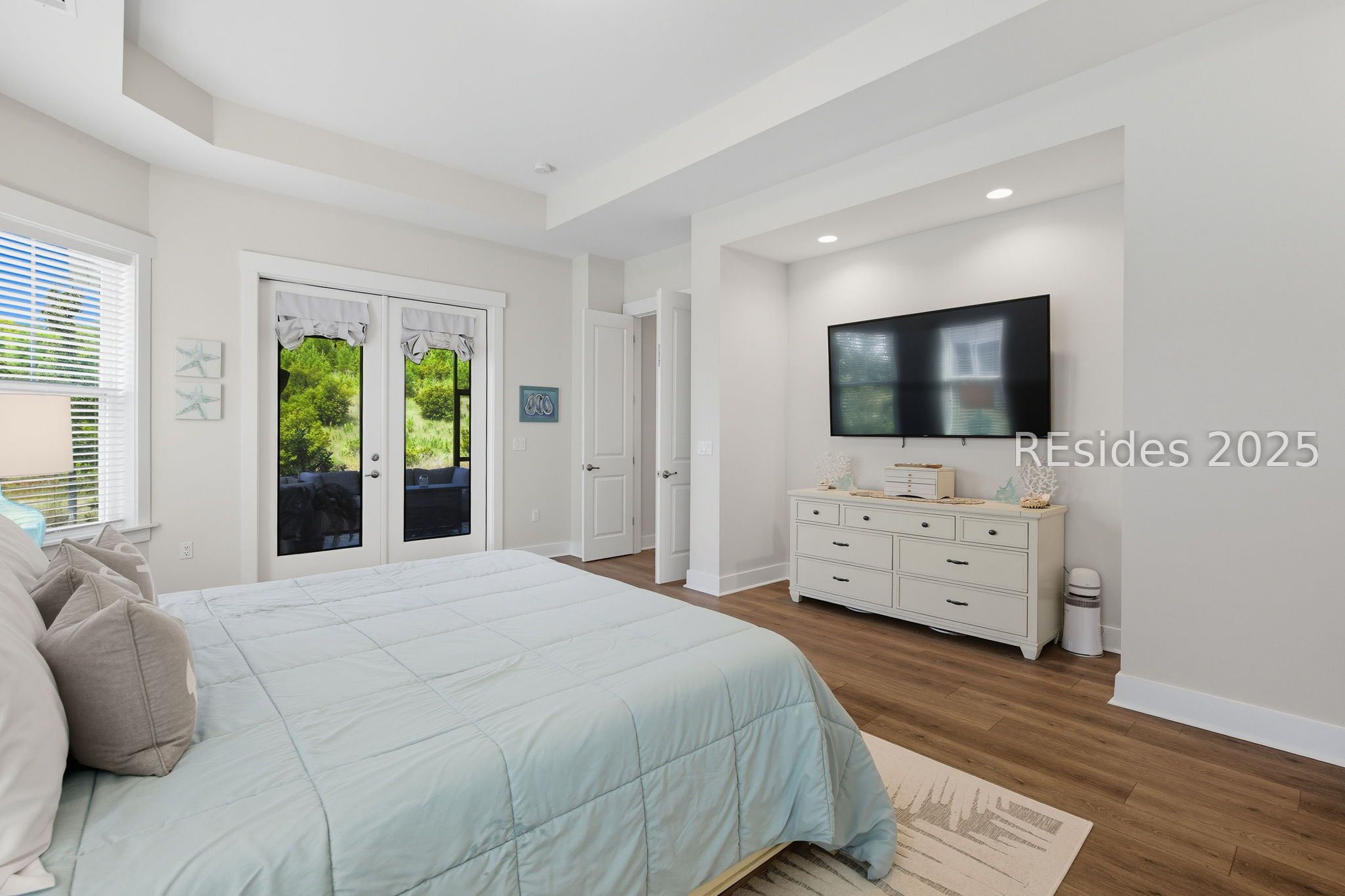 333 Flatwater Drive