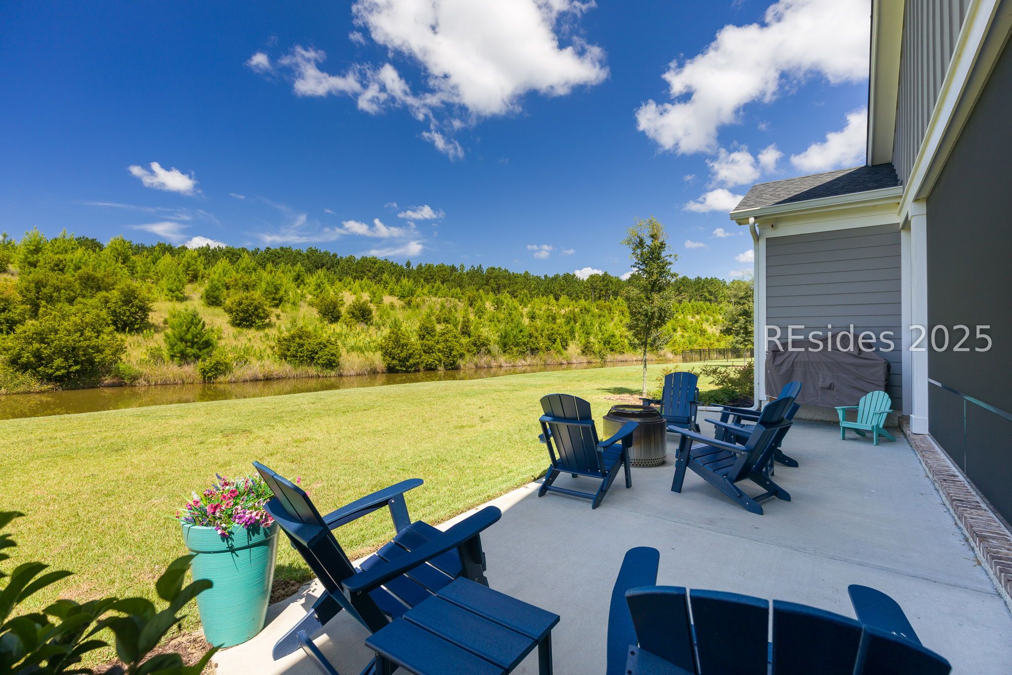 333 Flatwater Drive