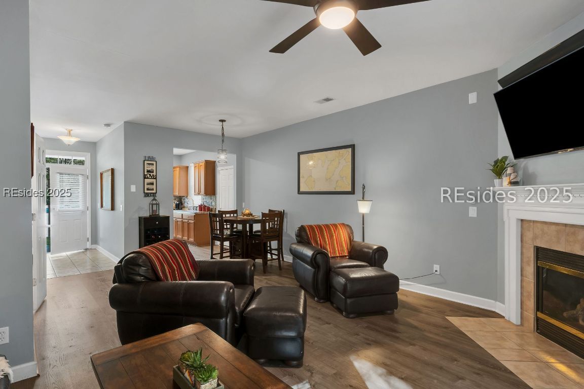 3 Plumgrass Street