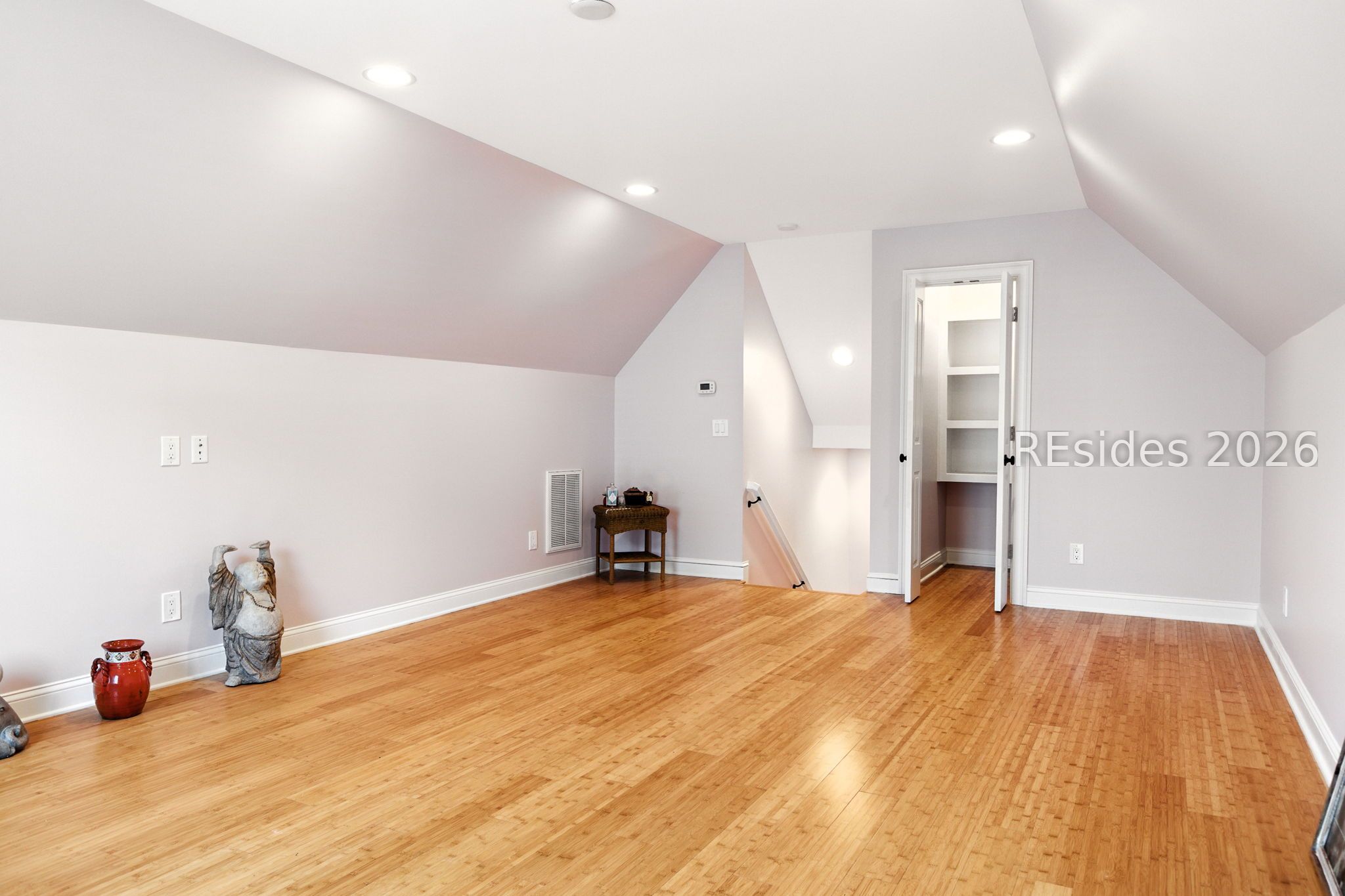 10 Lakewood Court