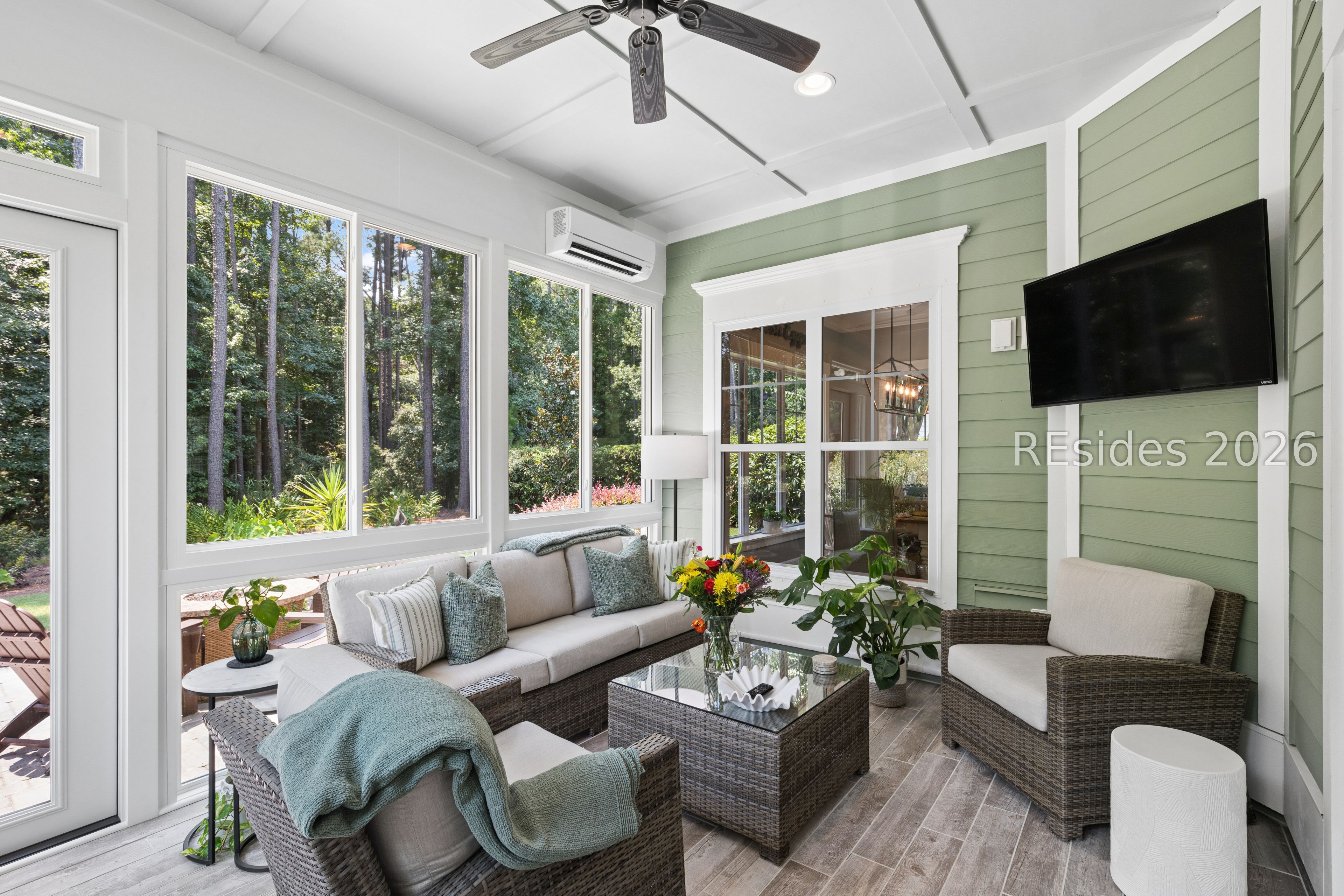 33 Driftwood Court W