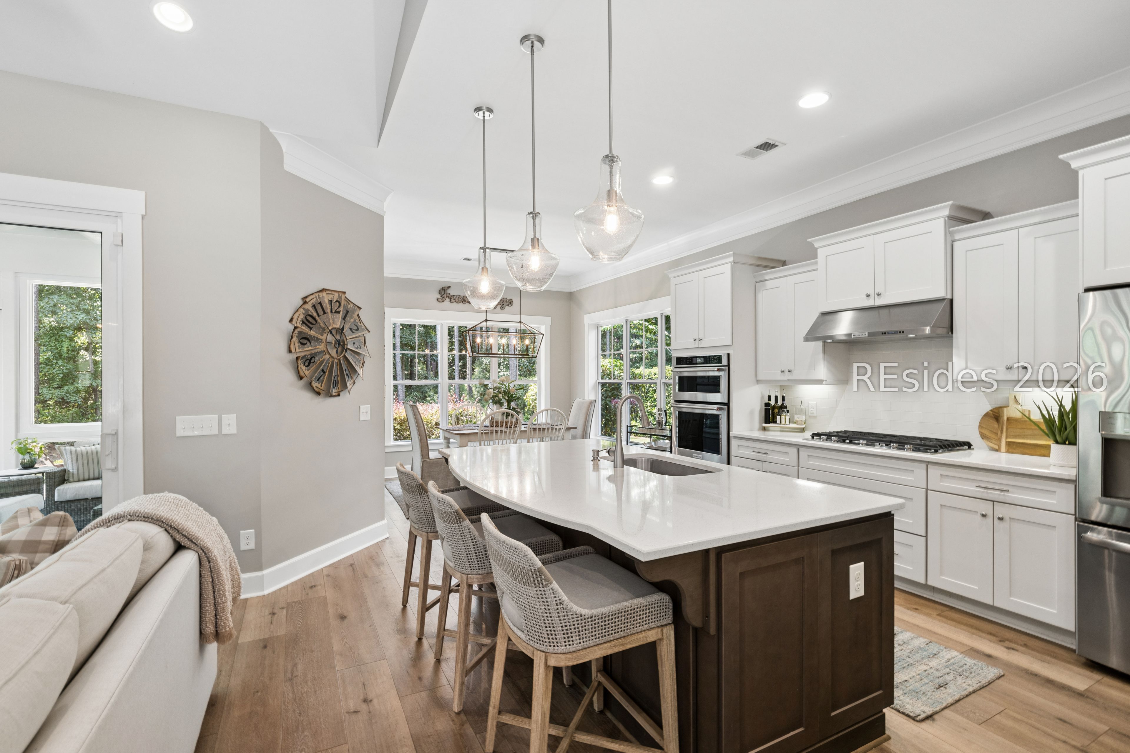 33 Driftwood Court W