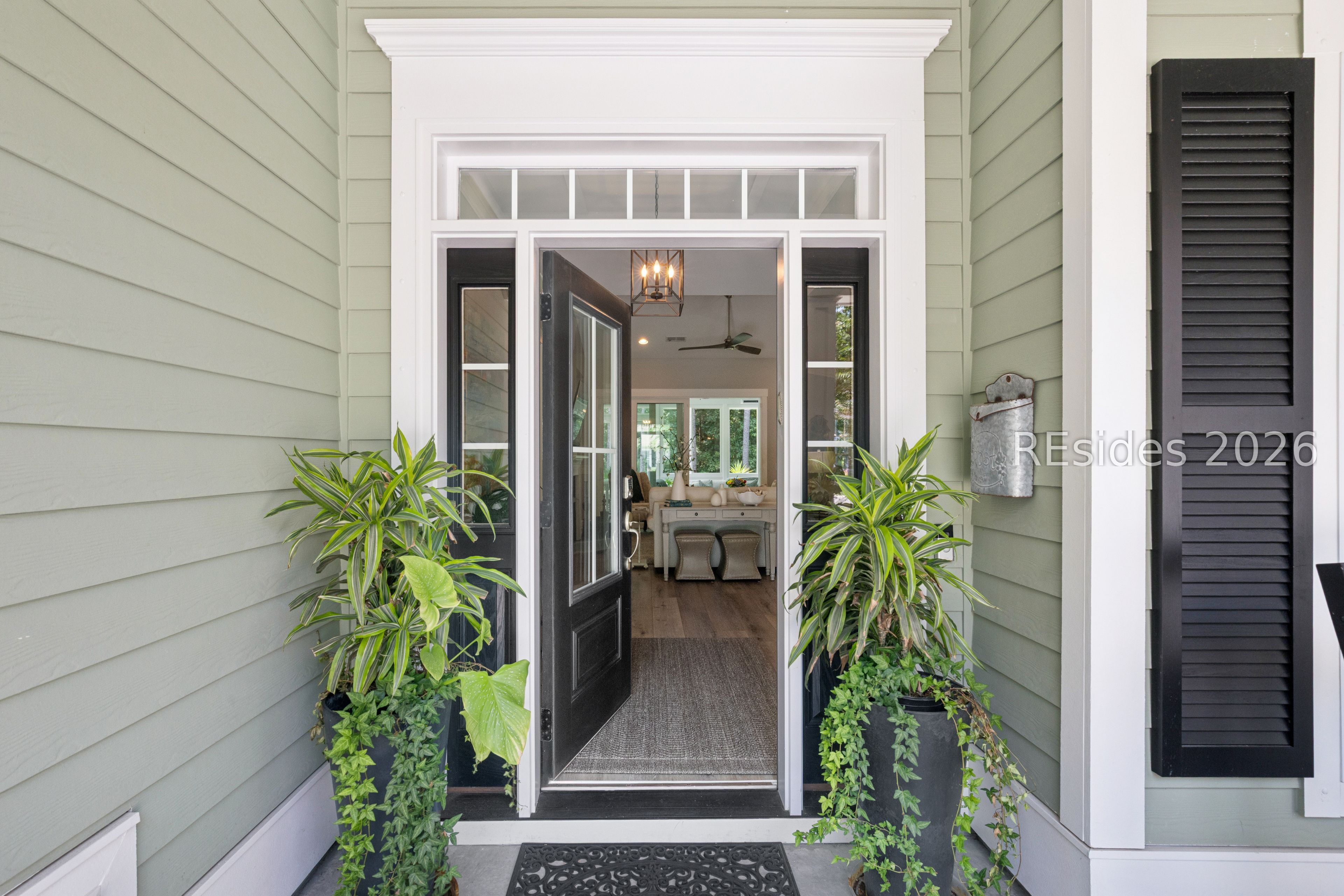 33 Driftwood Court W