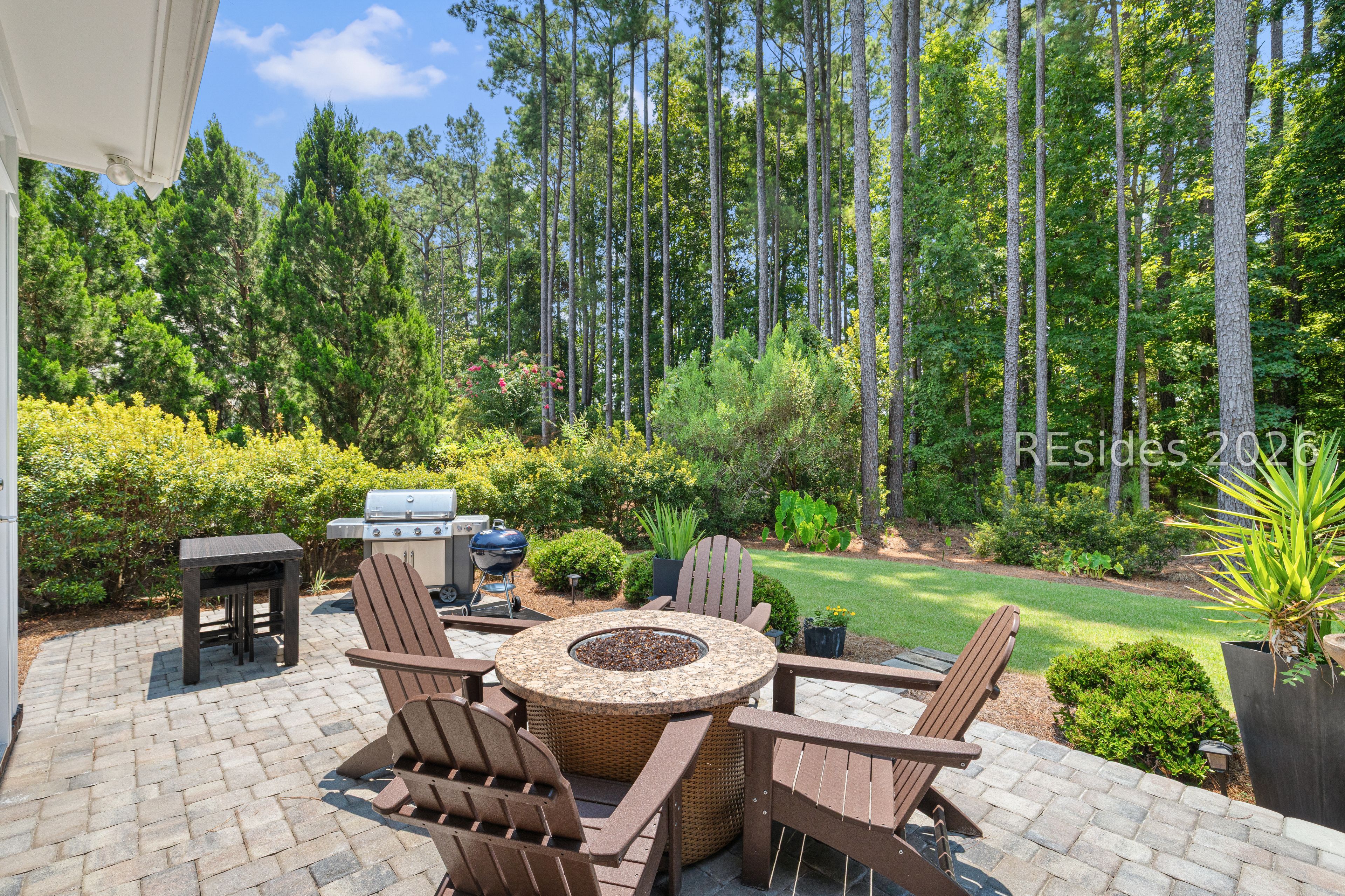 33 Driftwood Court W