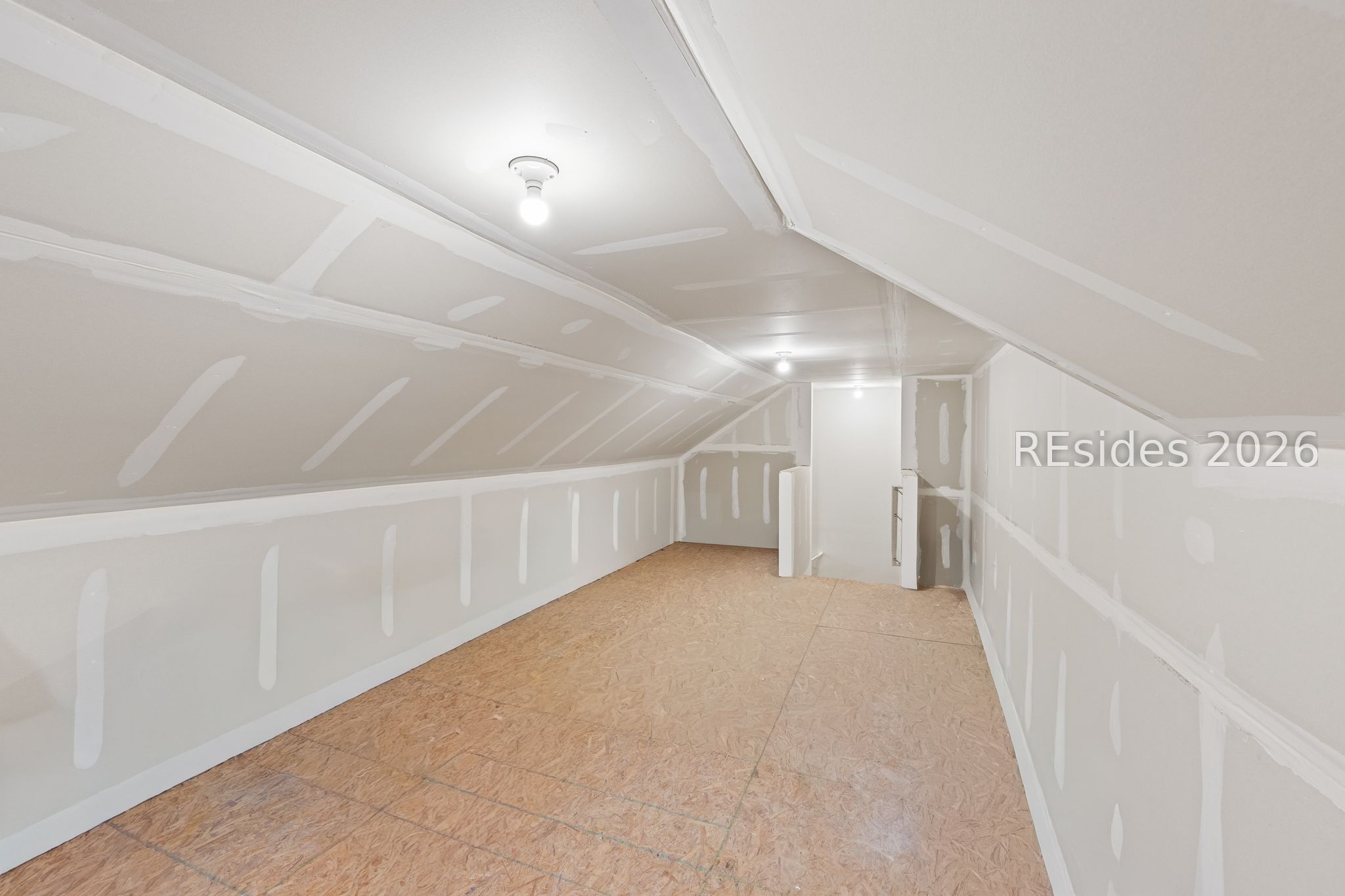 375 Castaway Drive