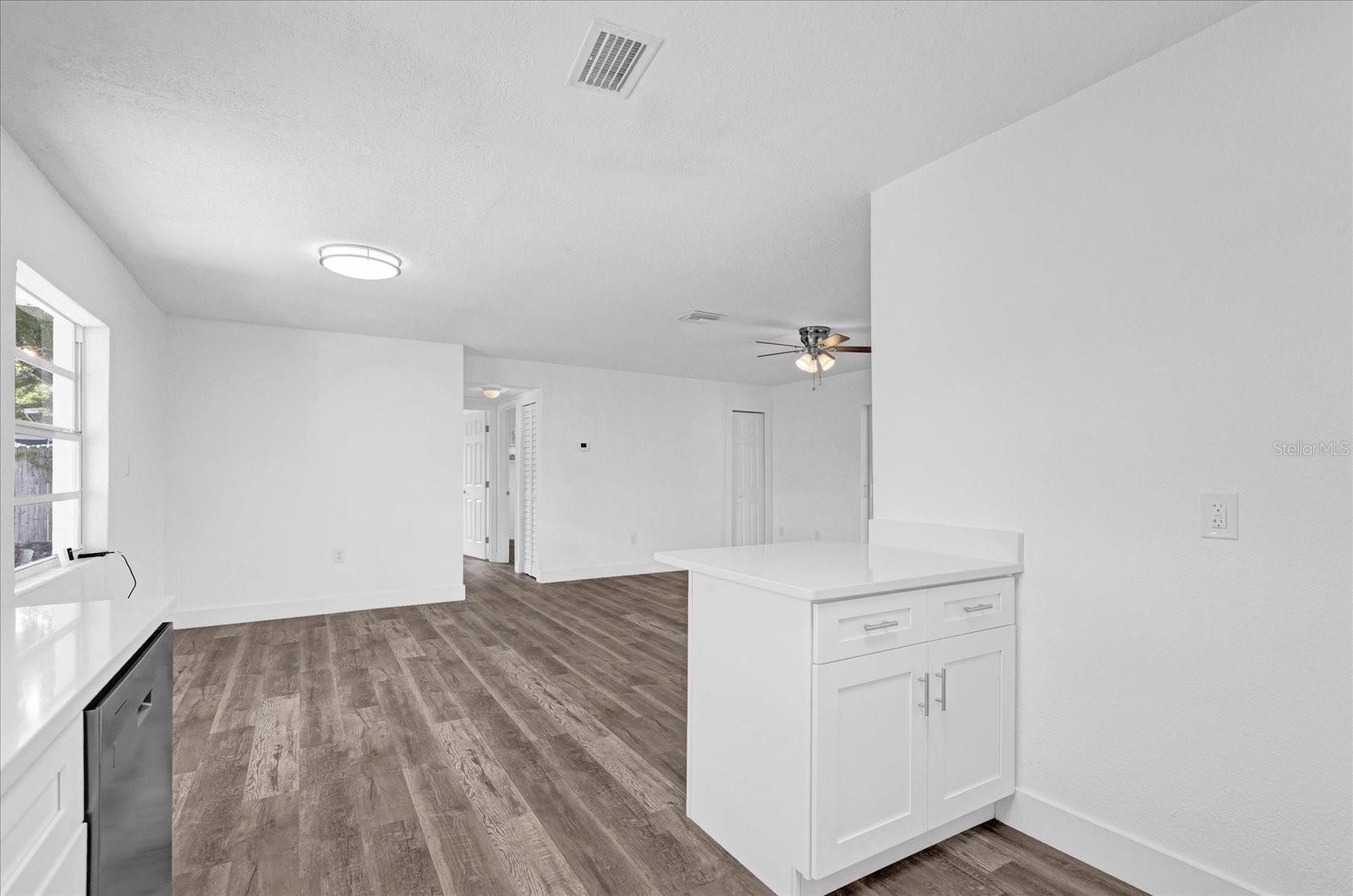4515 DUTTON DR