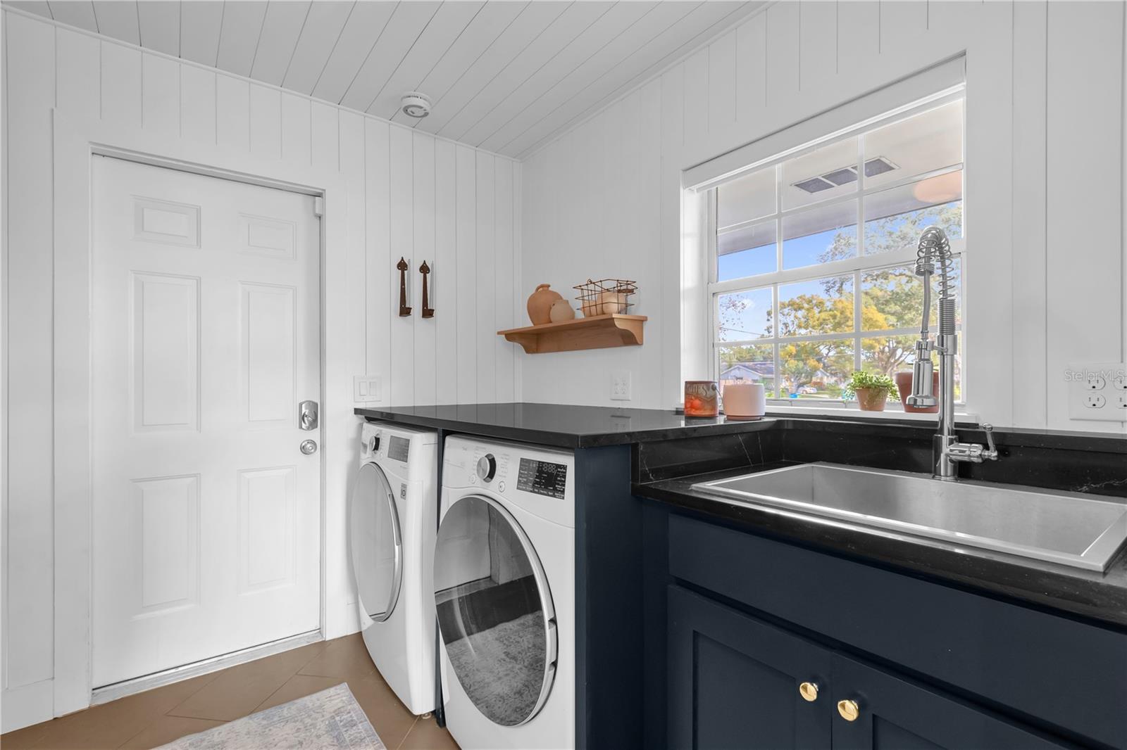 2270 DELORAINE TRL