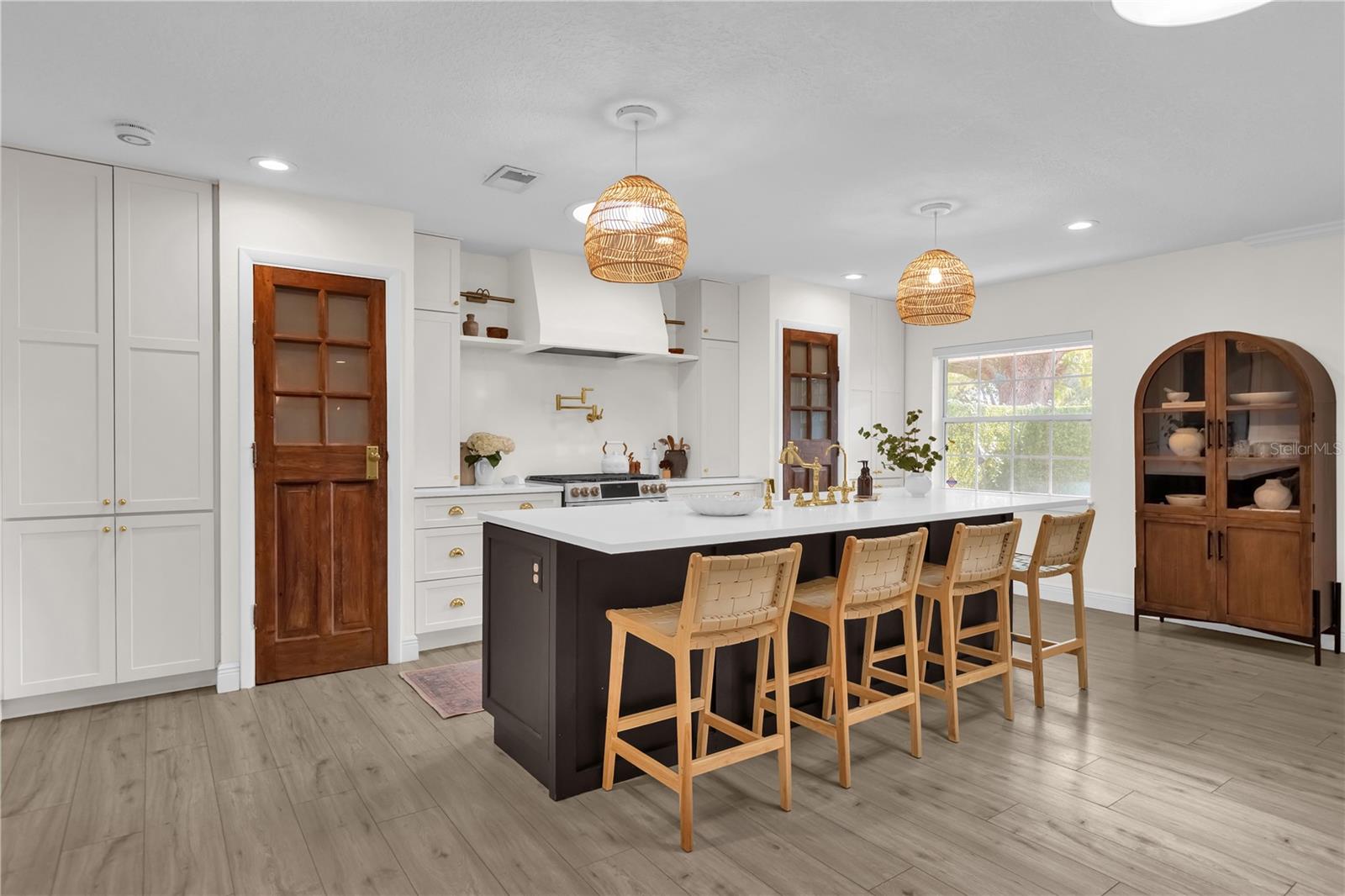 2270 DELORAINE TRL