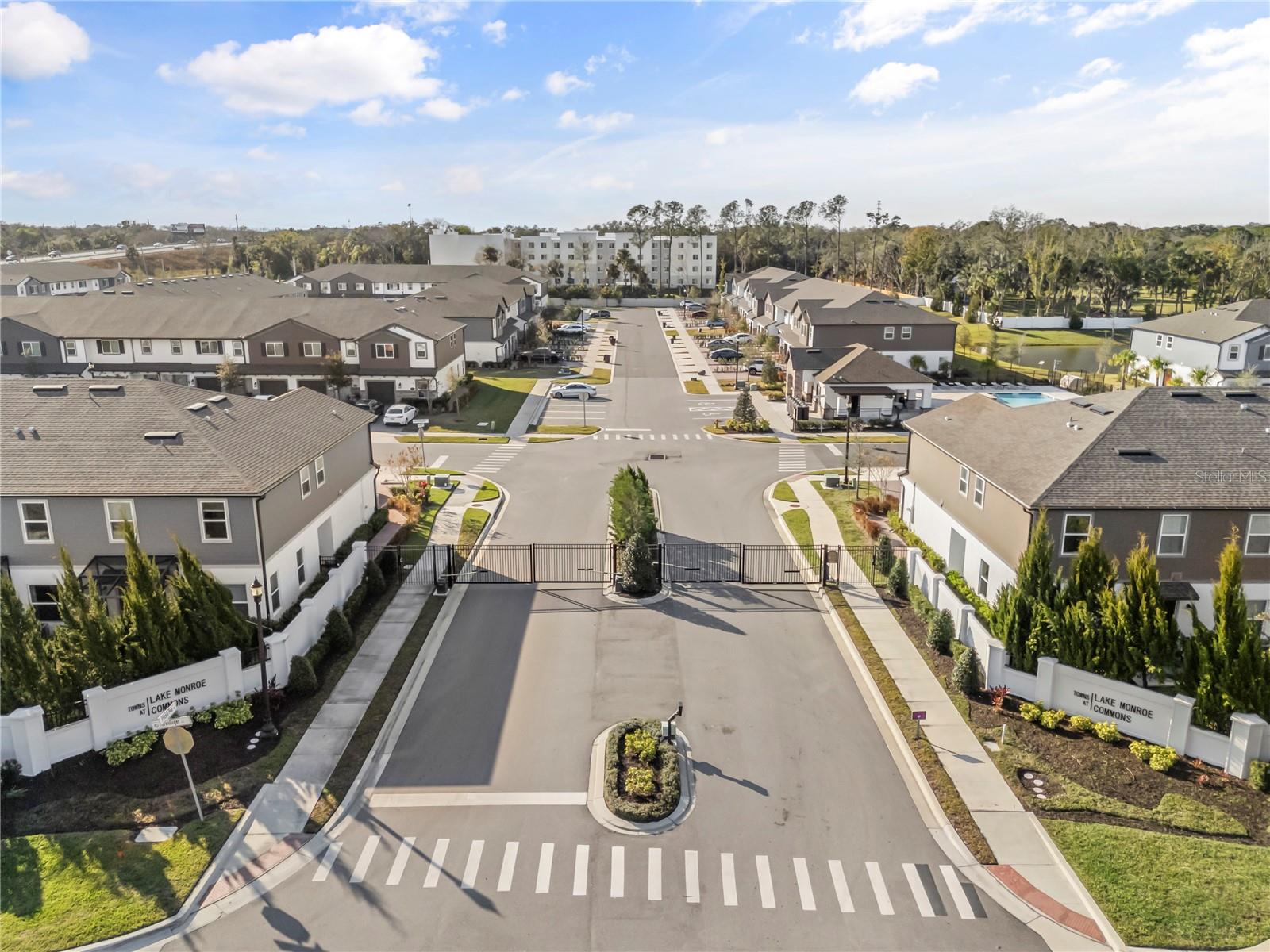 411 CAPE HONEYSUCKLE PL