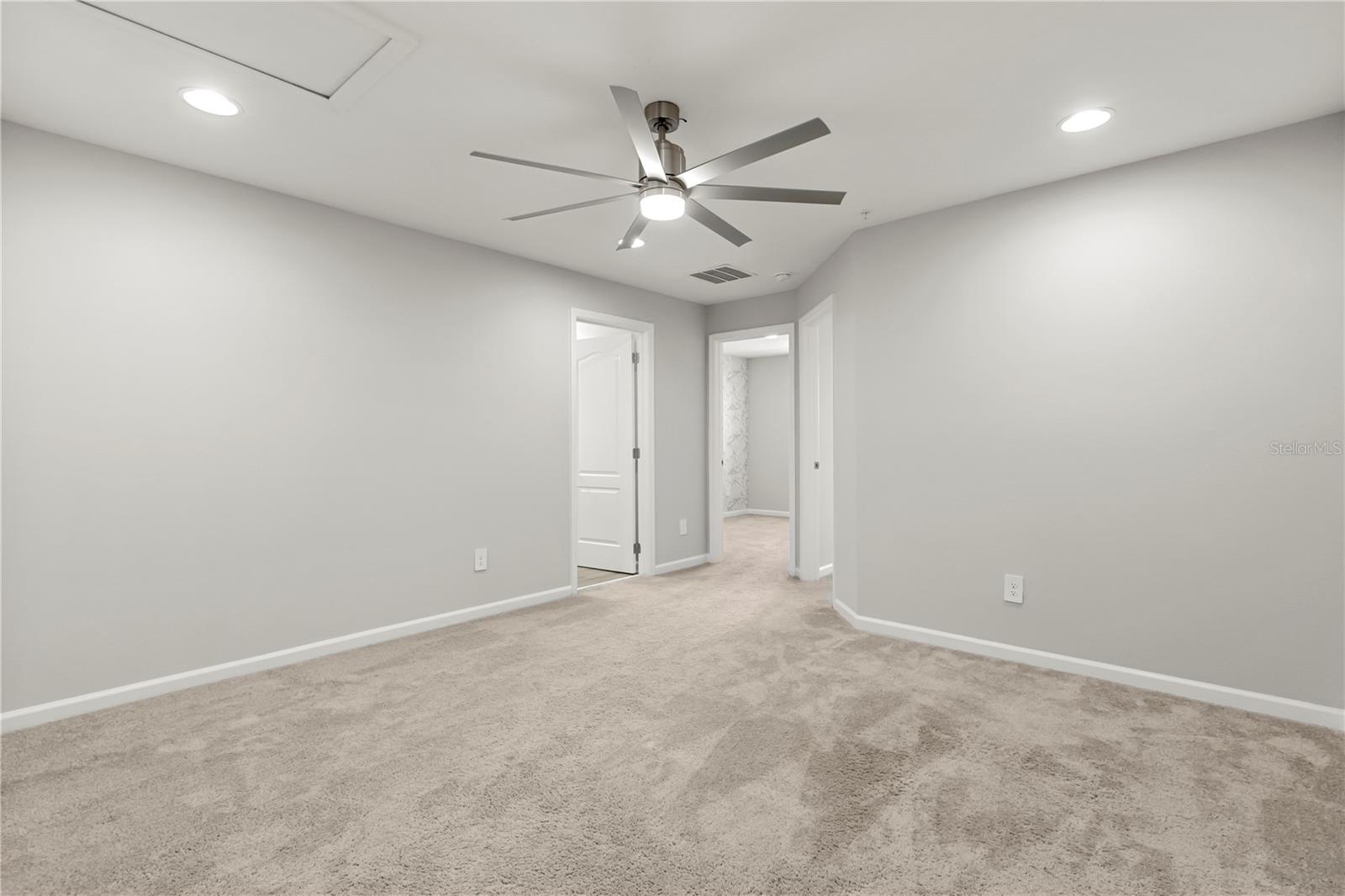 411 CAPE HONEYSUCKLE PL