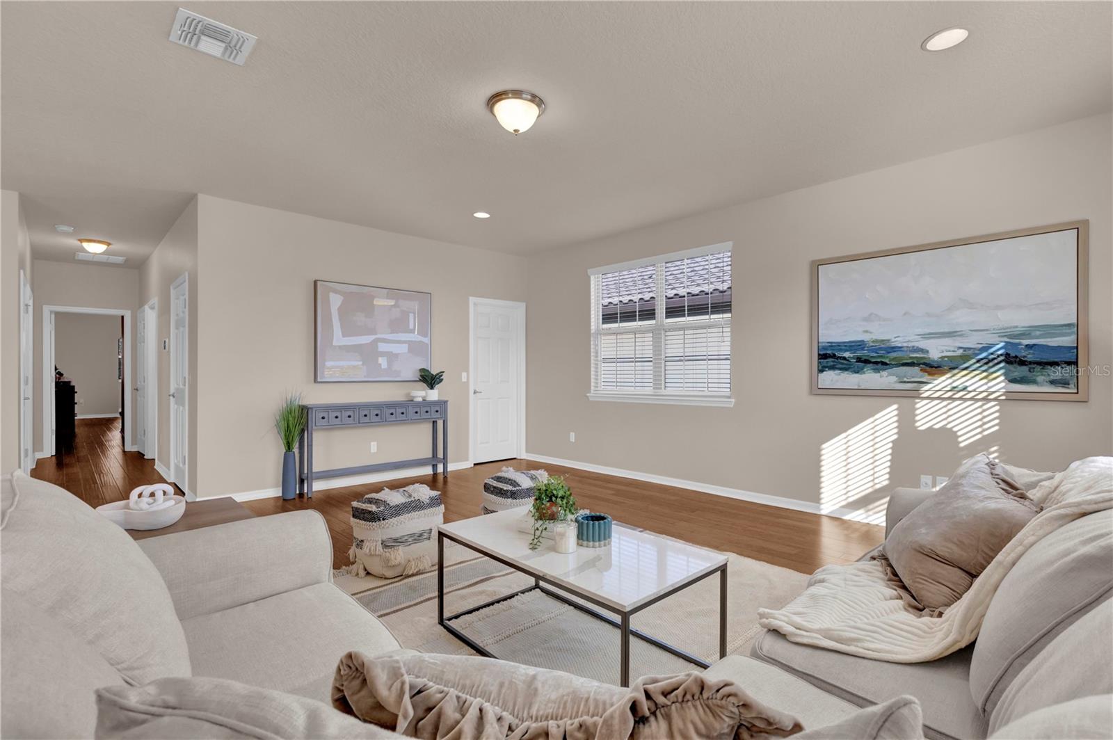 1208 BELLA VISTA CIR