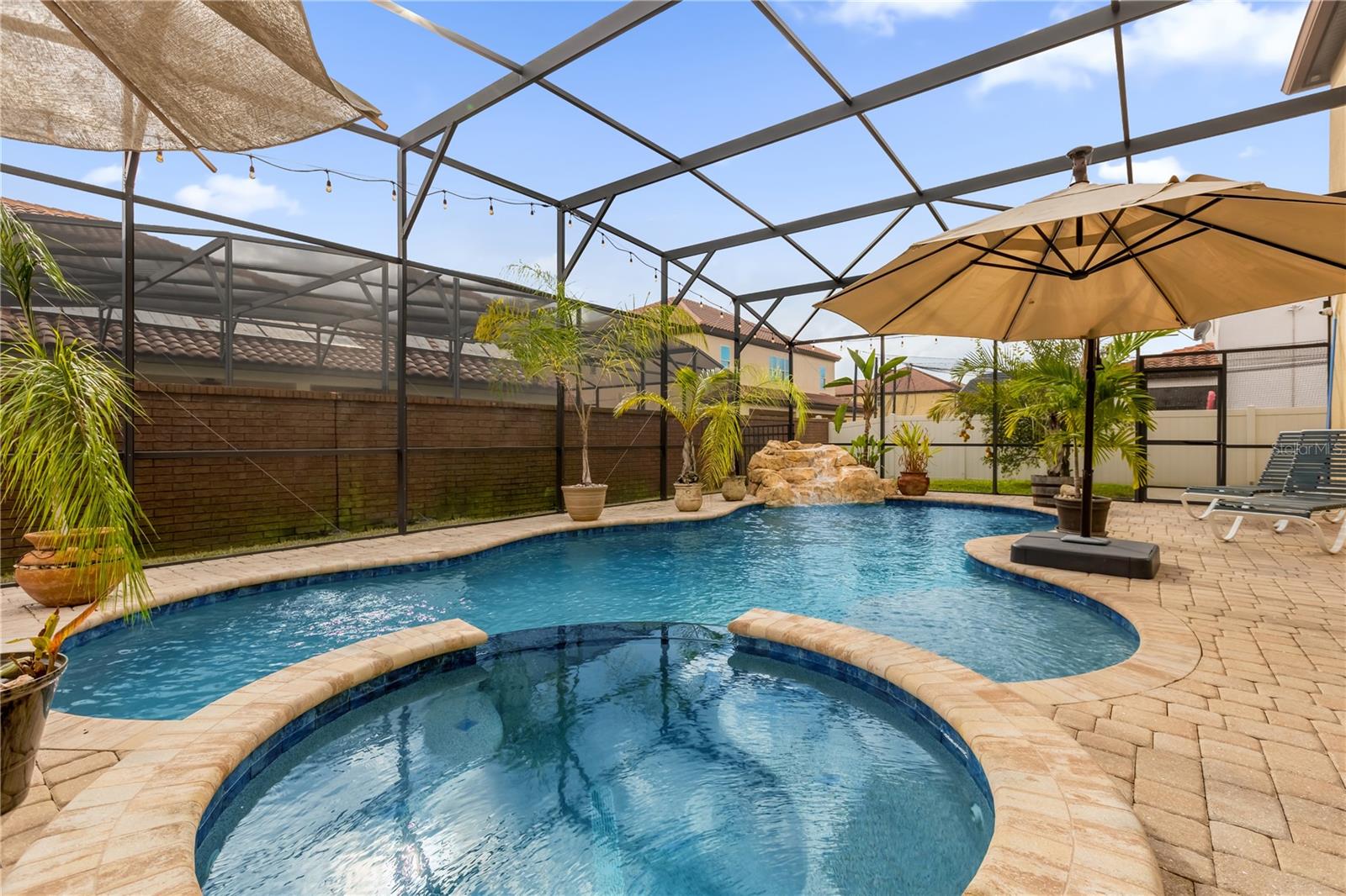 1208 BELLA VISTA CIR