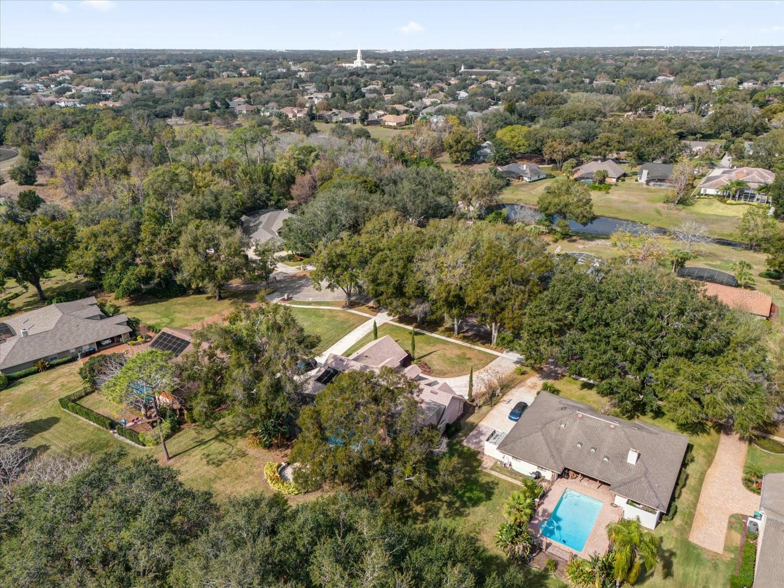 8620 WILLOW KANE CT