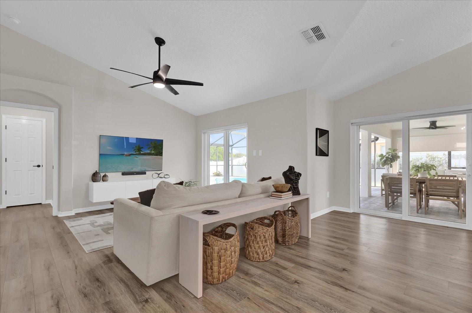 3012 SAMOSA HILL CIR