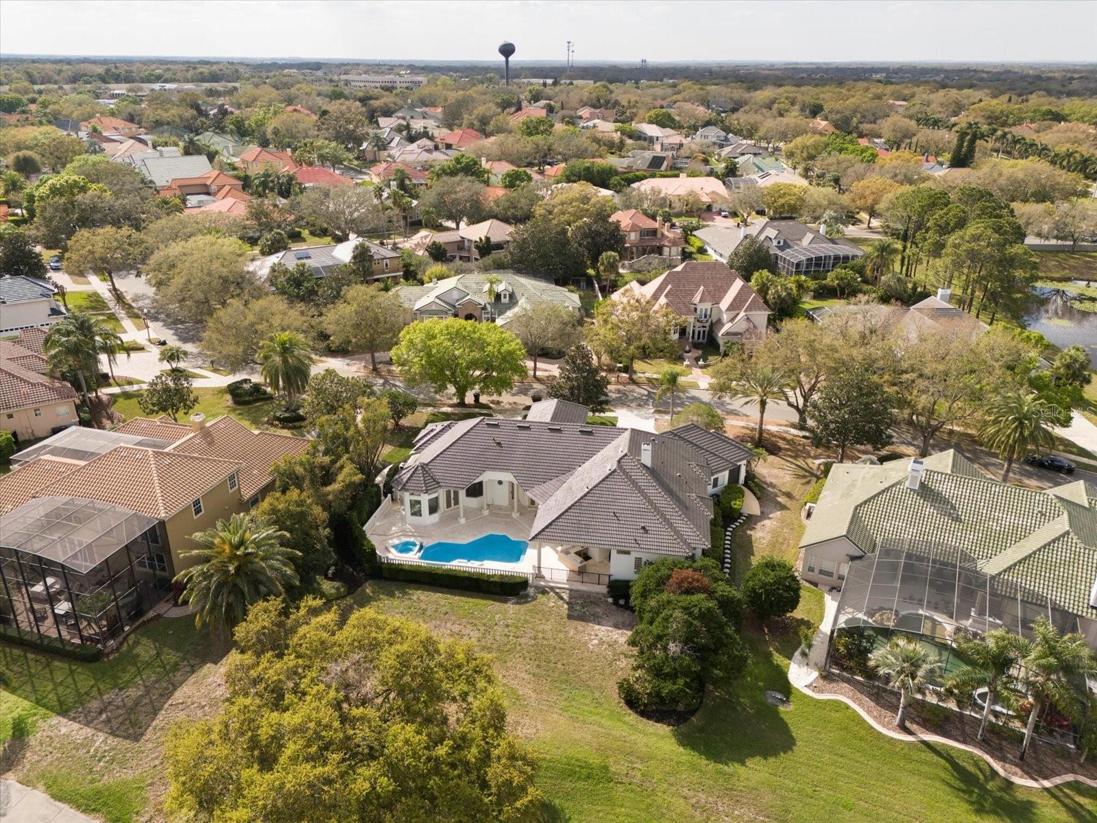 2207 CAIRNS CT